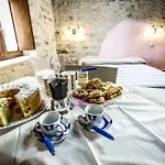 Le Aie Di Postignano *