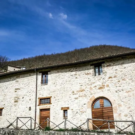 Le Aie Di Postignano