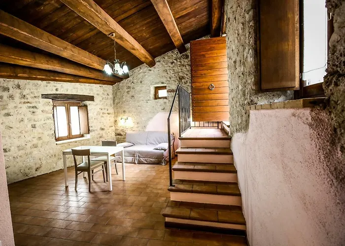 Le Aie Di Postignano Apartament *